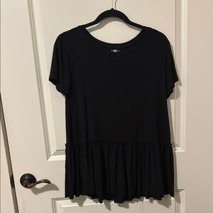 Women's Black Ruffle Hem Top